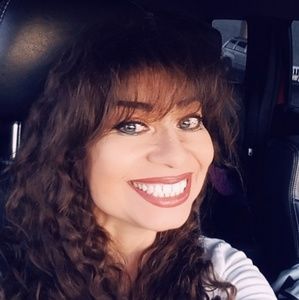 Meet your Posher, Nina